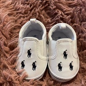 Kids polo shoes size 2
